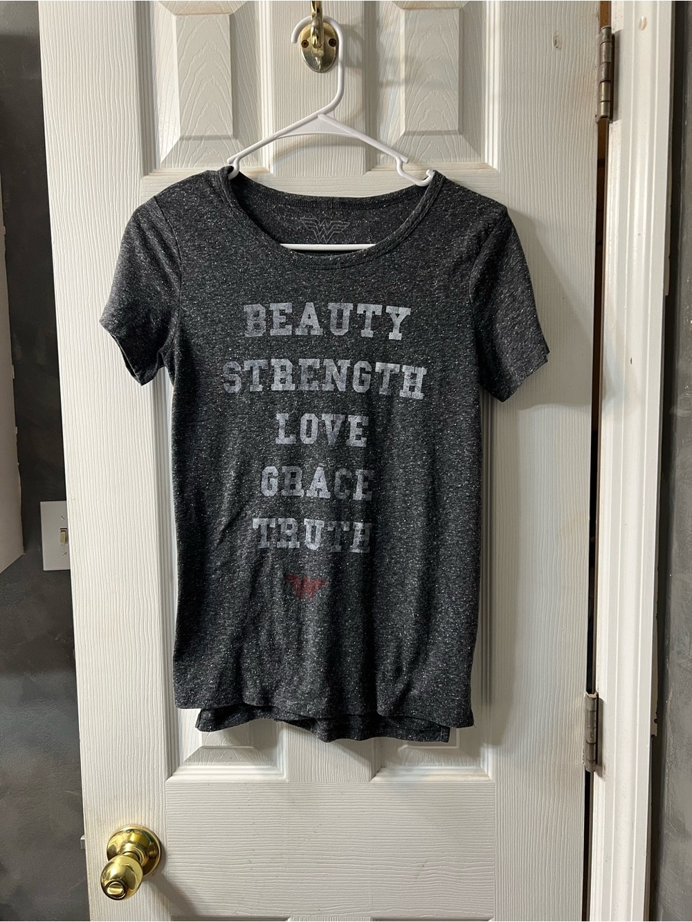Wonder Woman Positive Affirmations Graphic T-Shirt – Women’s Small